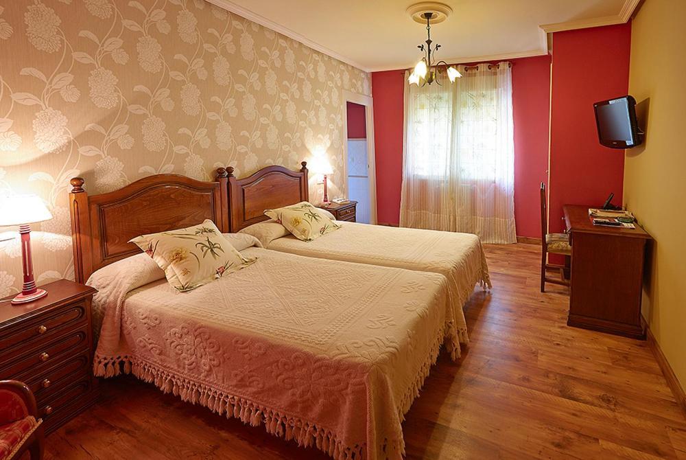 Casa Manoli Luarca Guest House Almuña Eksteriør bilde